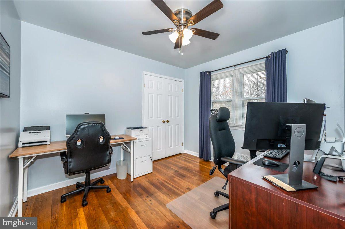 6002 Seabrook Road Lanham, MD 20706 - Photo 17 of 43 Gallery Image 17