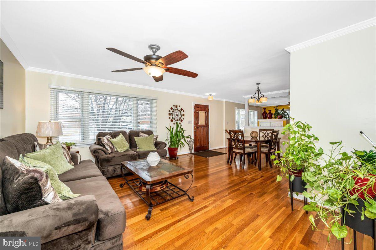 6002 Seabrook Road Lanham, MD 20706 - Photo 6 of 43 Gallery Image 6