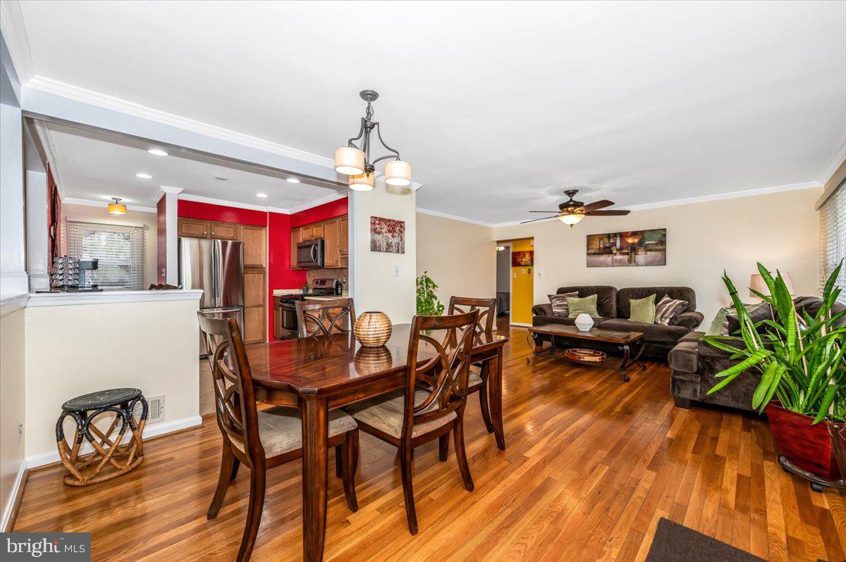6002 Seabrook Road Lanham, MD 20706 - Photo 8 of 43 Gallery Image 8