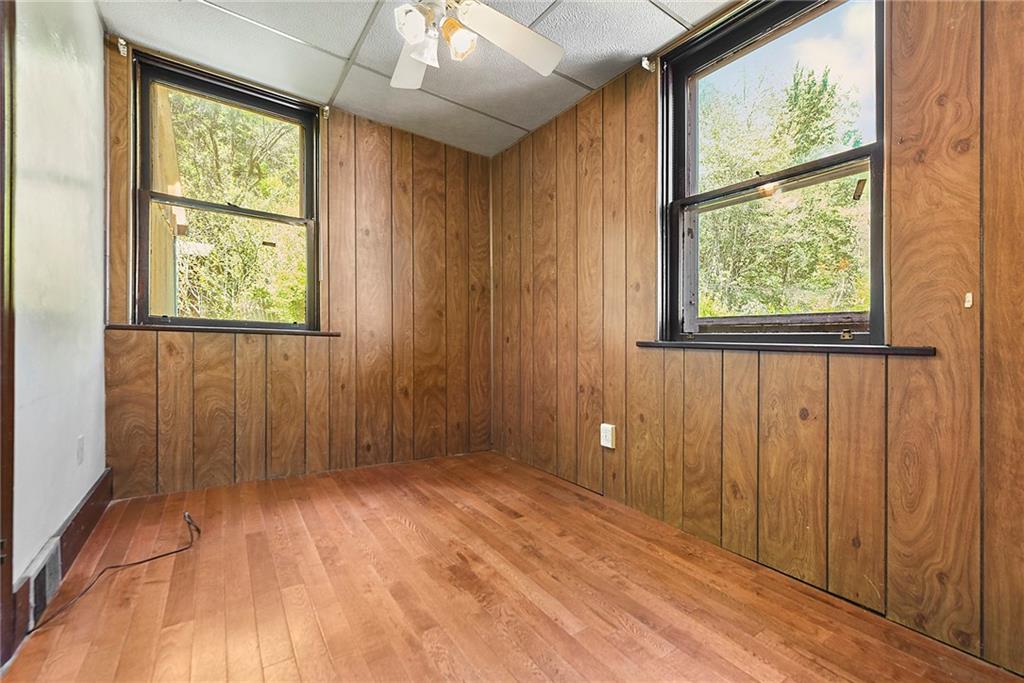 180 Provost Road Pittsburgh, PA 15234 - Photo 12 of 32