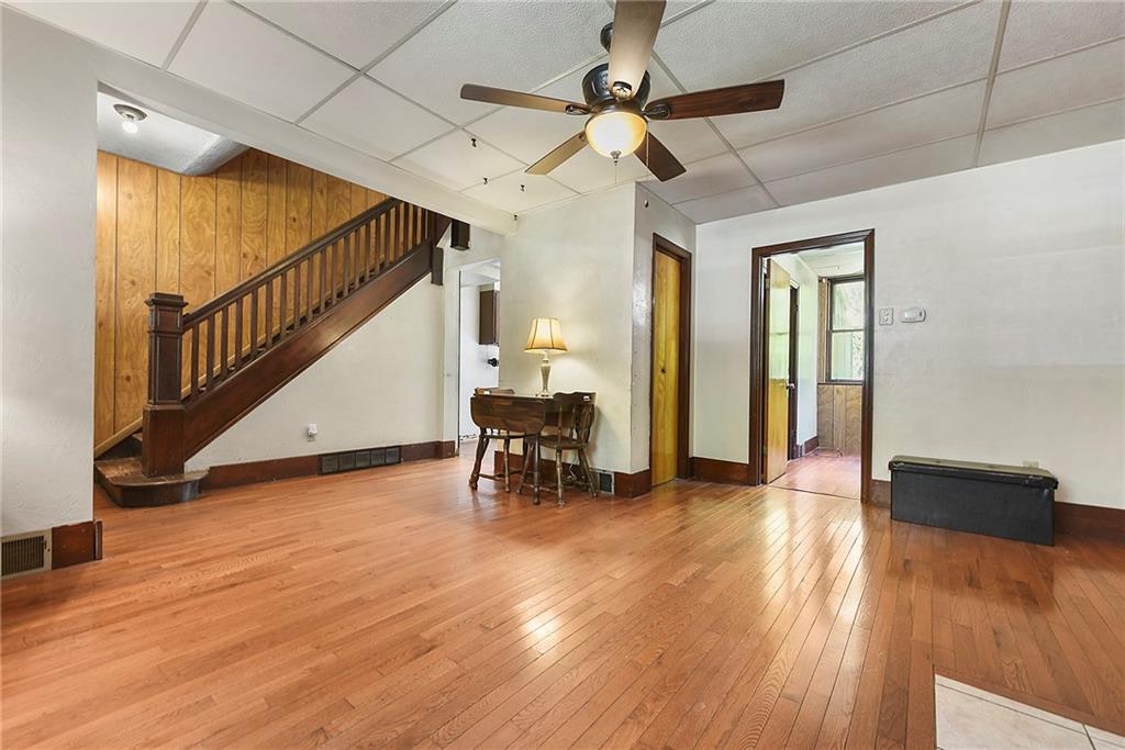 180 Provost Road Pittsburgh, PA 15234 - Photo 10 of 32