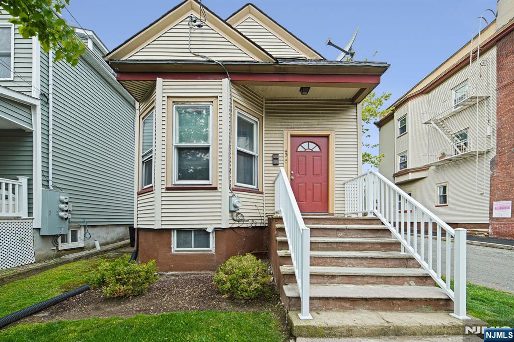41 Mission Street Montclair, NJ 07042 - Photo 3 of 50