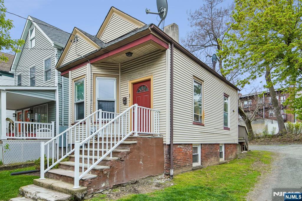 41 Mission Street Montclair, NJ 07042 - Photo 4 of 50