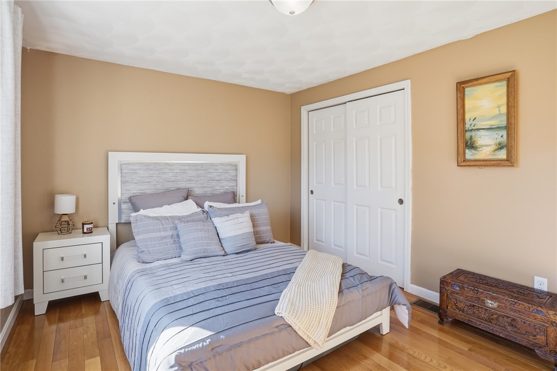 83 Holmes Road Warwick, RI 02888 - Photo 8 of 23