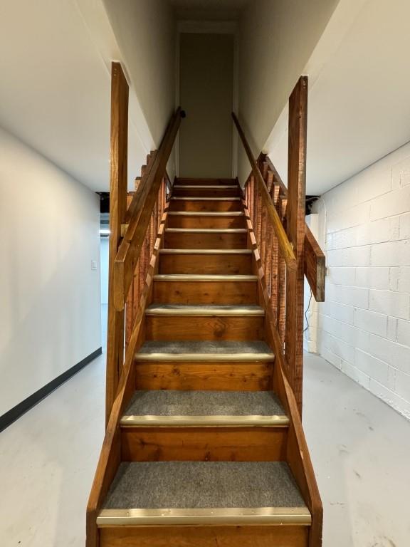 1216 Universal Road Pittsburgh, PA 15235 - Photo 17 of 50 Gallery Image 17