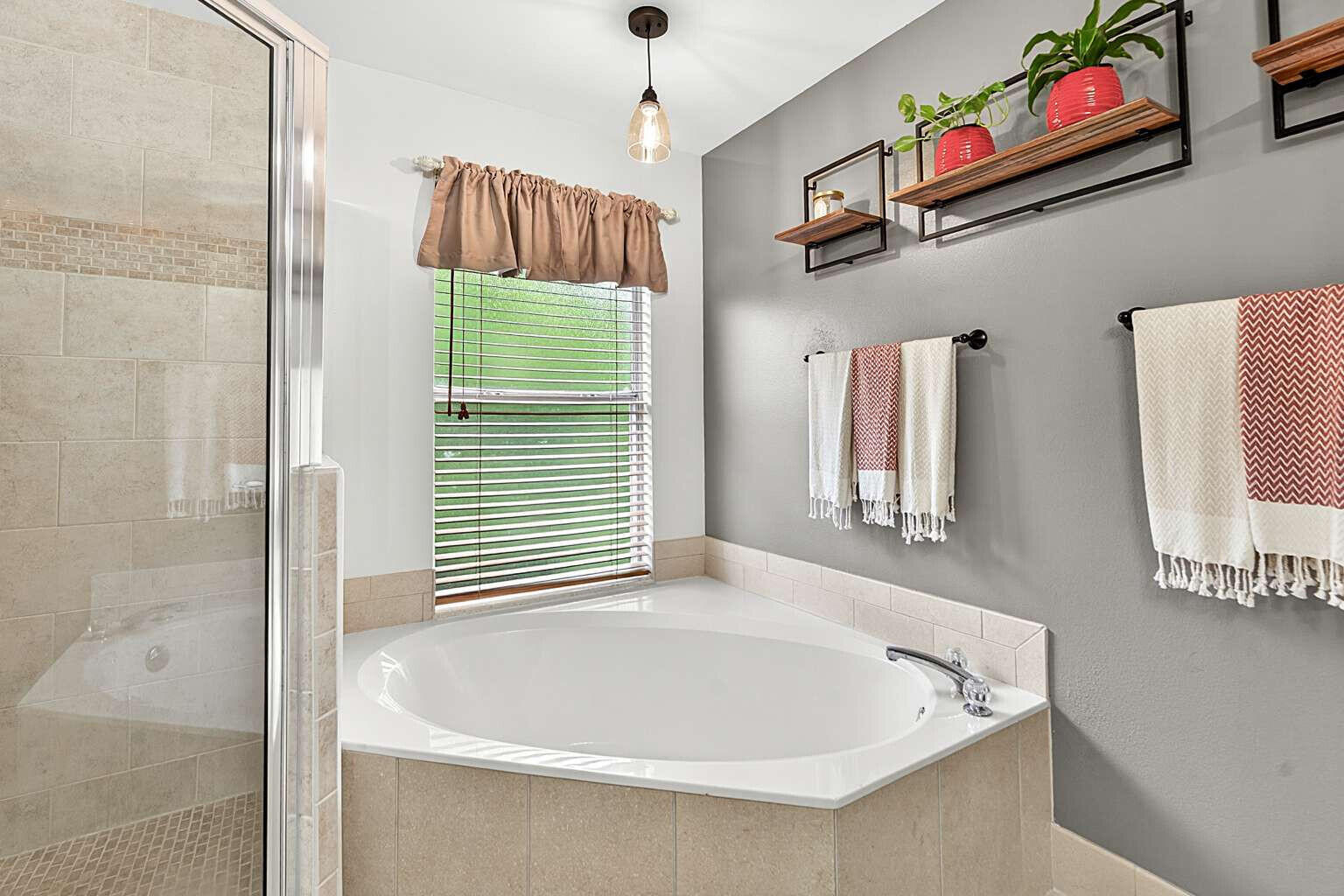 6211 Drake Street Jupiter, FL 33458 - Photo 28 of 39 028_Allen.28