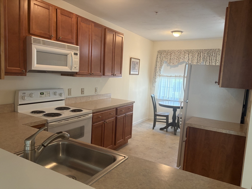 902 Main Street, Unit 35 Hanson, MA 02341 - Photo 10 of 32