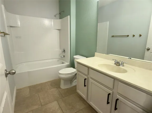 a view of a tennis court