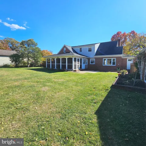 $4,250 | 5940 6th Street, Falls Church, VA 22041