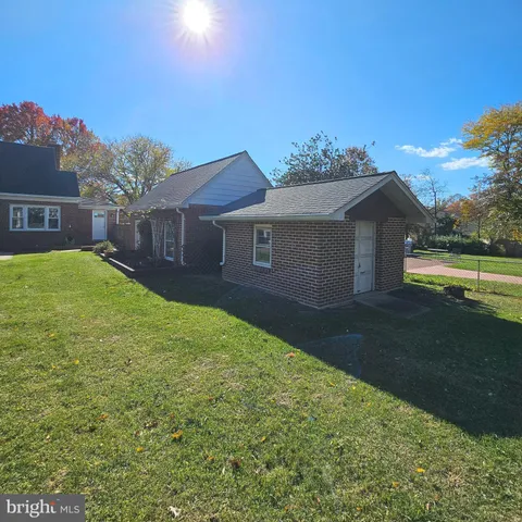 $4,250 | 5940 6th Street, Falls Church, VA 22041