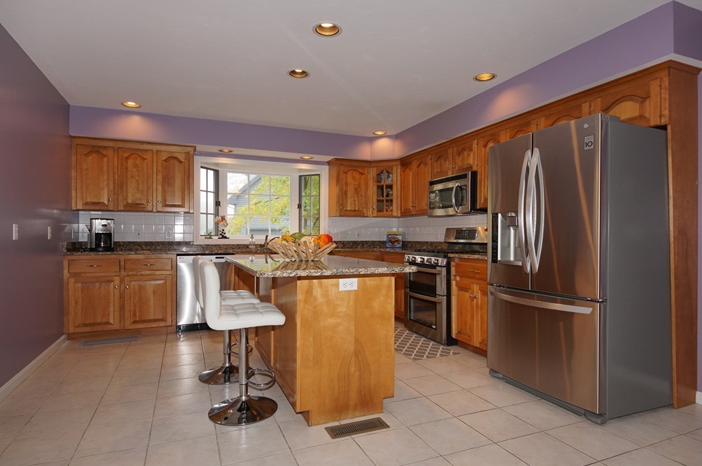 1 Round Table Road Shrewsbury, MA 01545 - Photo 9 of 25 Gallery Image 9