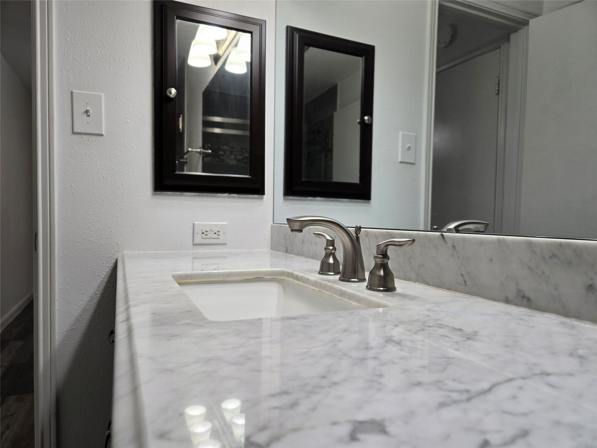 839 Wax Myrtle Lane, Unit A Houston, TX 77079 - Photo 16 of 32