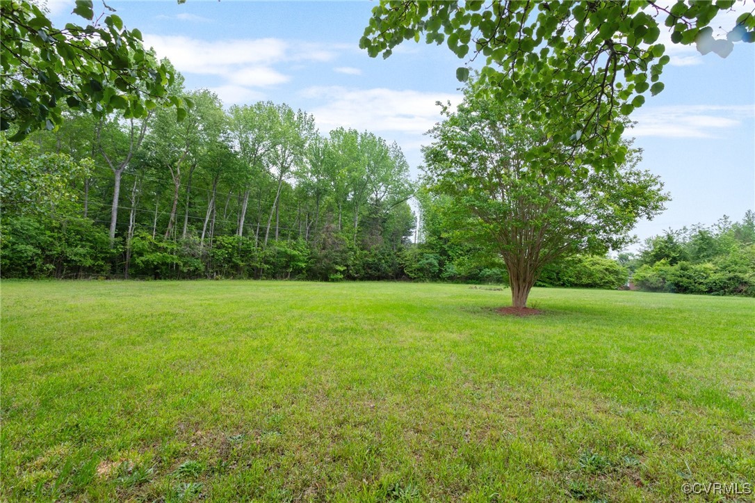 3151 Three Chopt Road Gum Spring, VA 23065 - Photo 30 of 38 a view of a field of a house