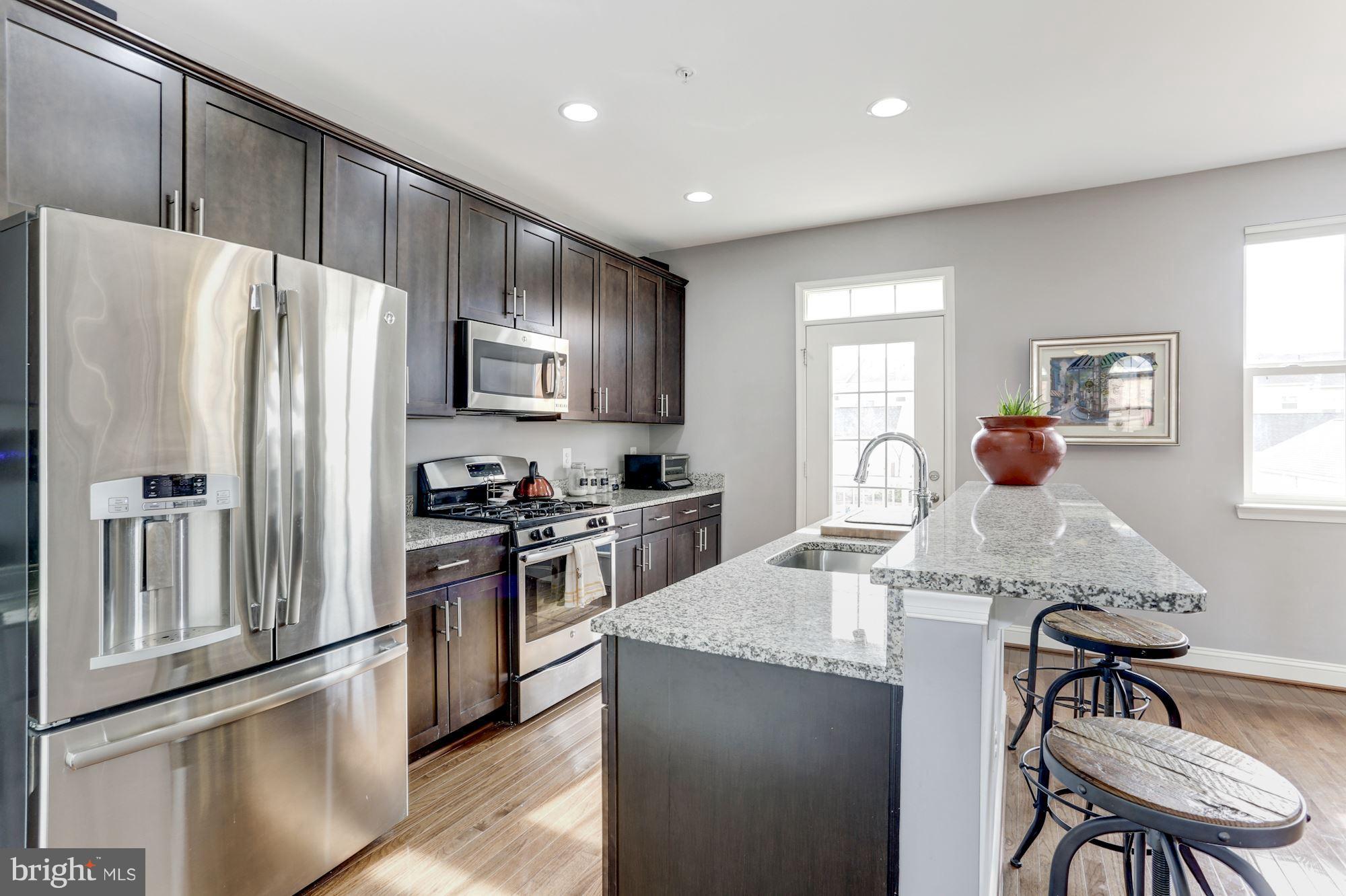 22743 Newcut Road Clarksburg, MD 20871 - Photo 10 of 30 Kitchen
