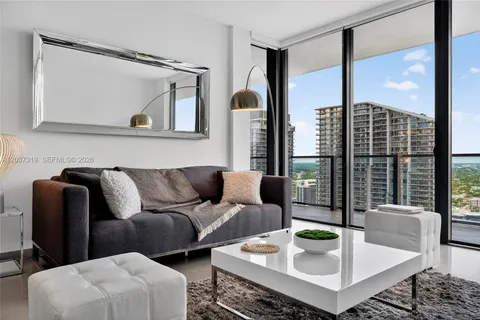 $659,999 | 68 Southeast 6th Street, Unit 3506, Miami, FL 33131