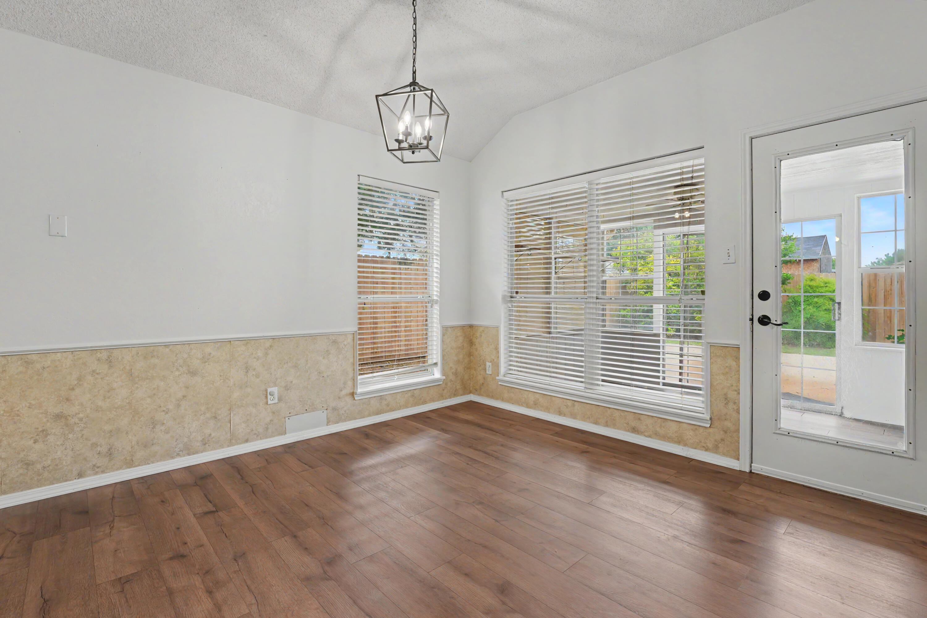 6208 15th Street Lubbock, TX 79416 - Photo 11 of 26 DSC02815