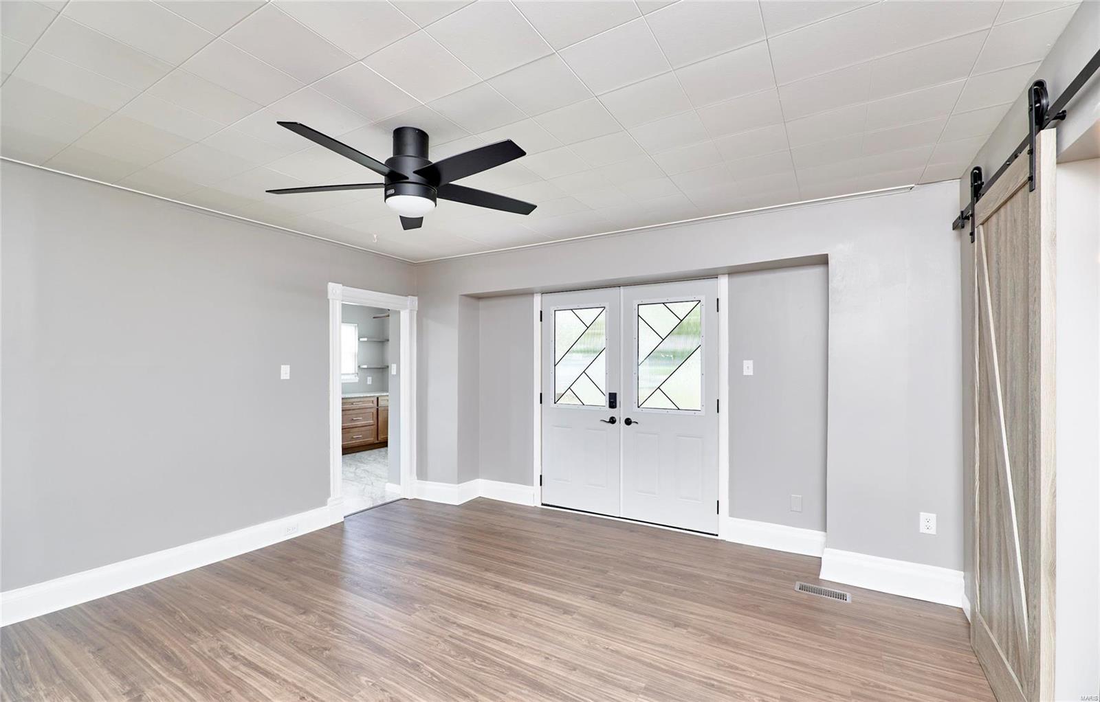 9429 Holtwood Road St. Louis, MO 63114 - Photo 13 of 73