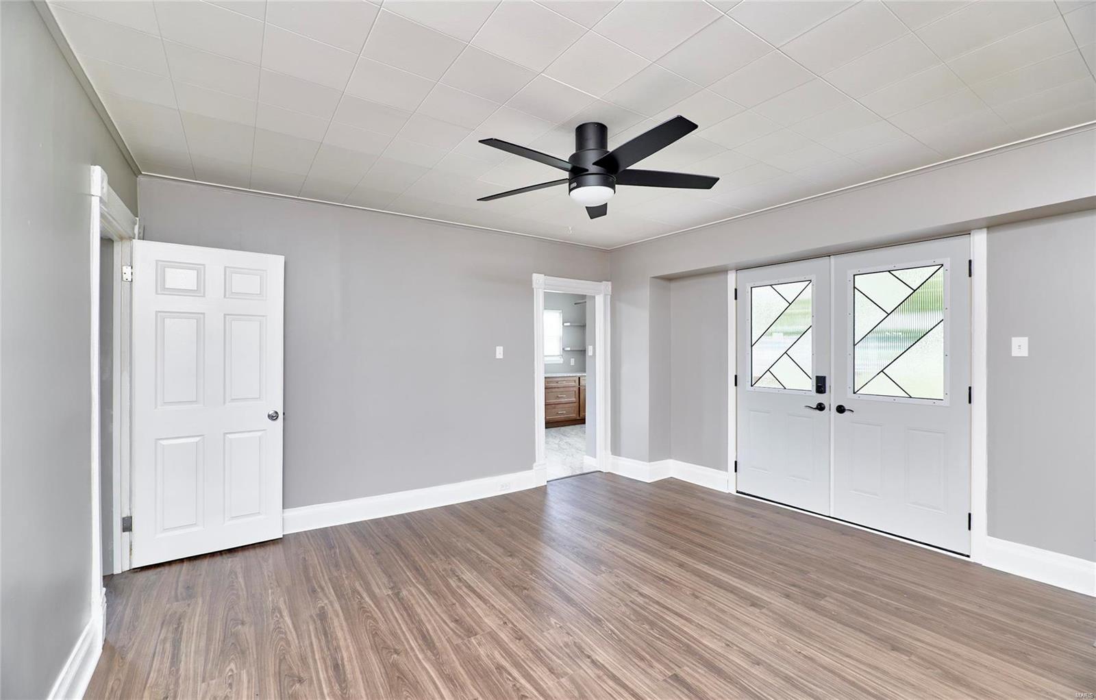 9429 Holtwood Road St. Louis, MO 63114 - Photo 14 of 73