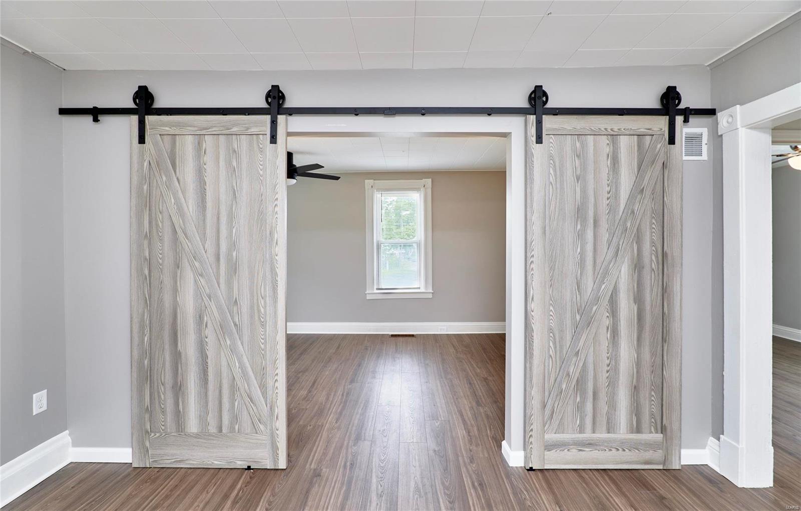 9429 Holtwood Road St. Louis, MO 63114 - Photo 18 of 73