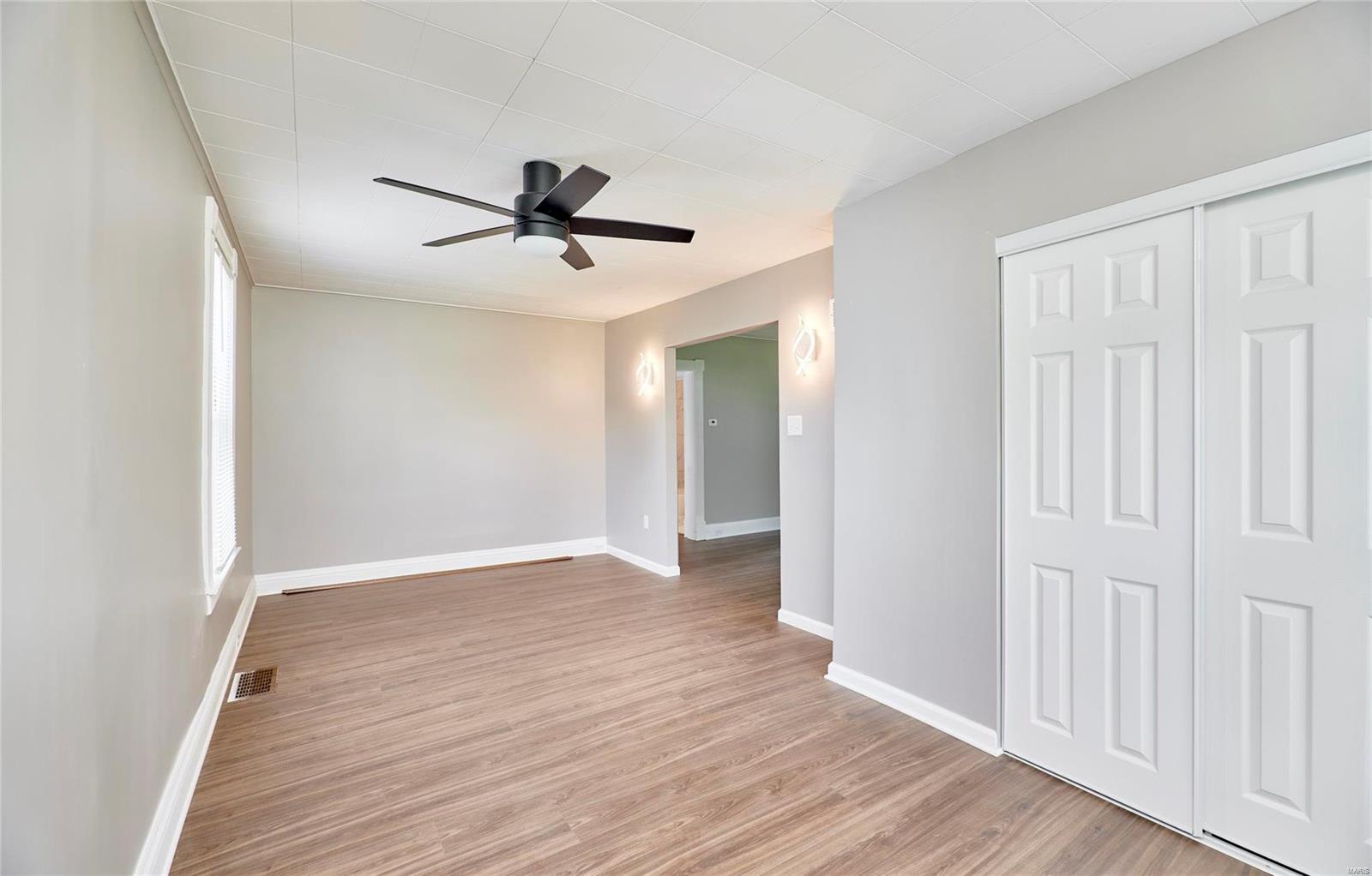 9429 Holtwood Road St. Louis, MO 63114 - Photo 21 of 73