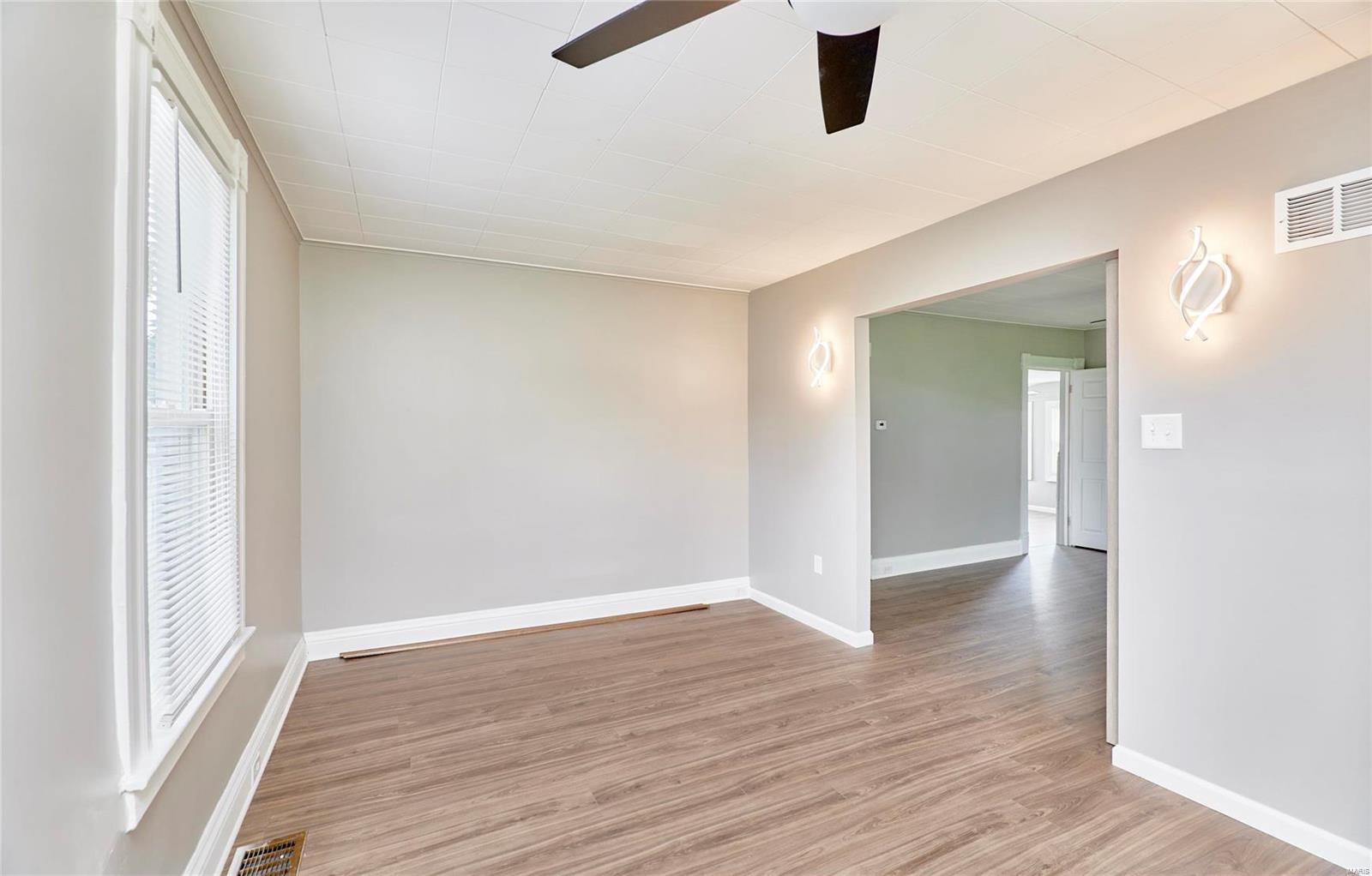 9429 Holtwood Road St. Louis, MO 63114 - Photo 22 of 73