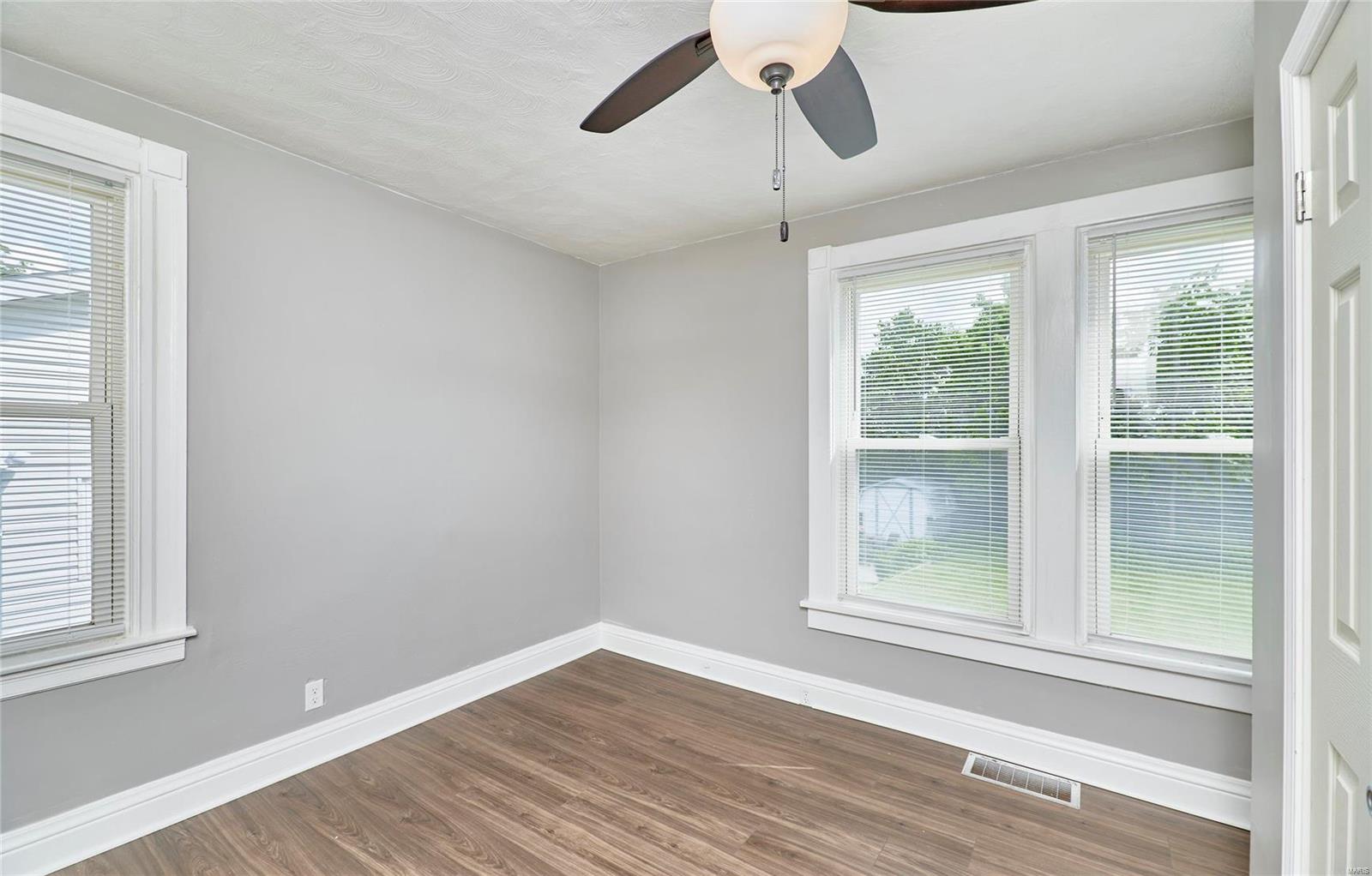 9429 Holtwood Road St. Louis, MO 63114 - Photo 25 of 73