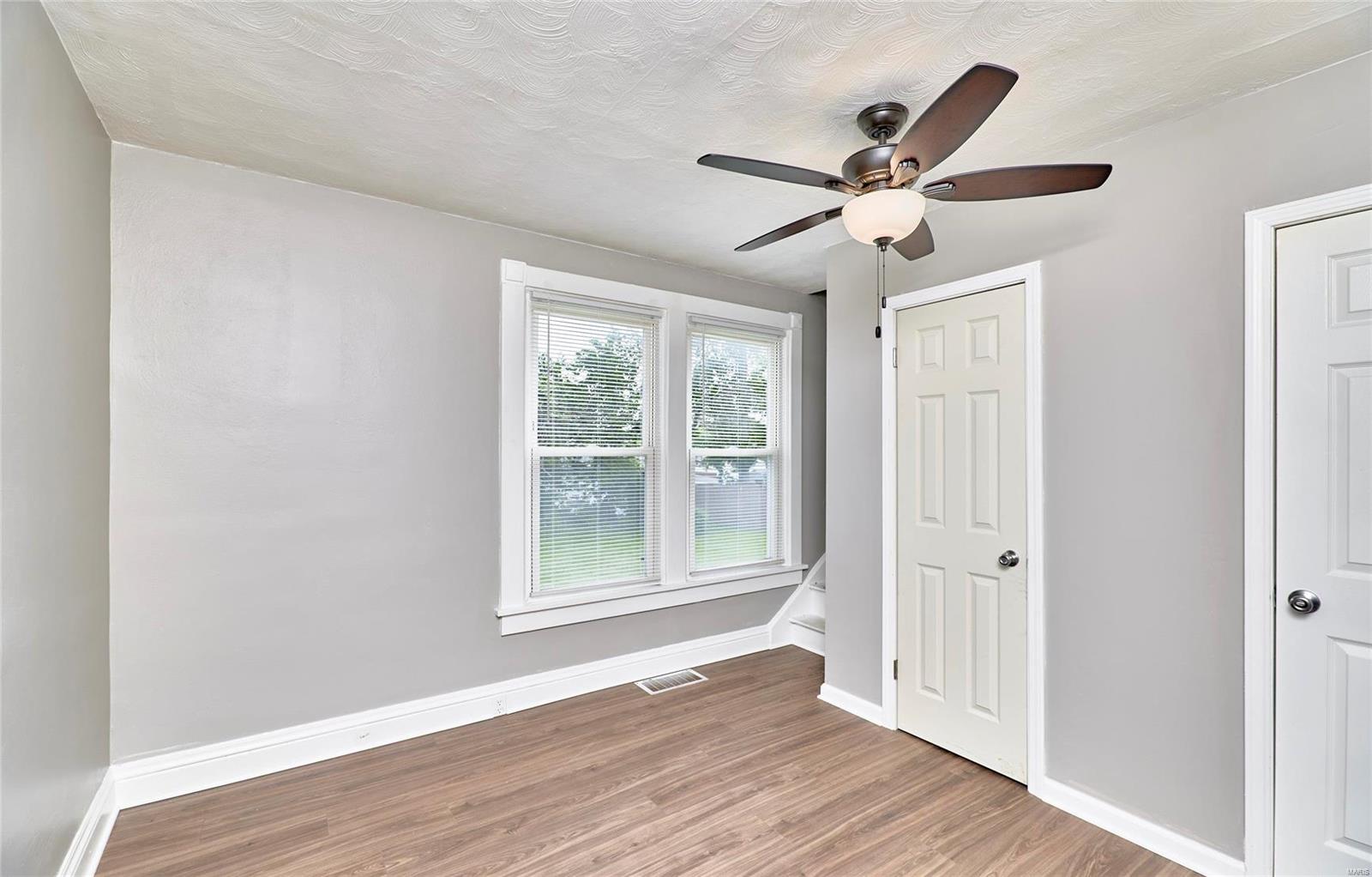 9429 Holtwood Road St. Louis, MO 63114 - Photo 31 of 73