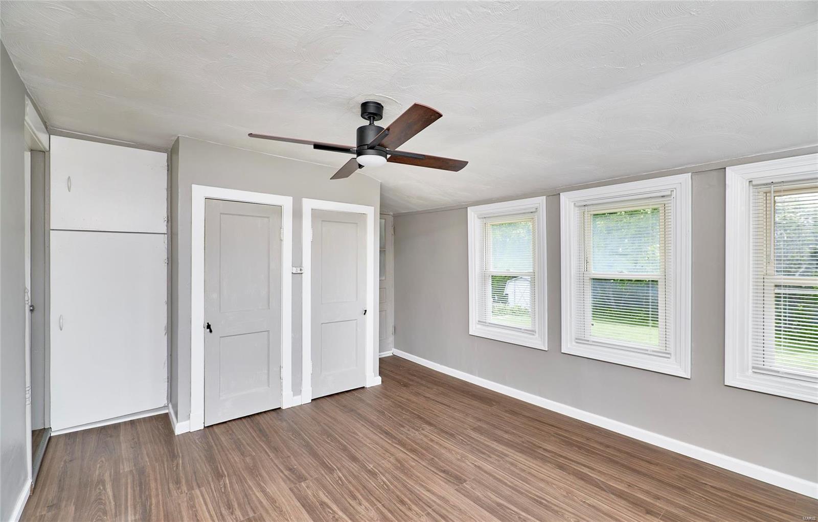 9429 Holtwood Road St. Louis, MO 63114 - Photo 36 of 73