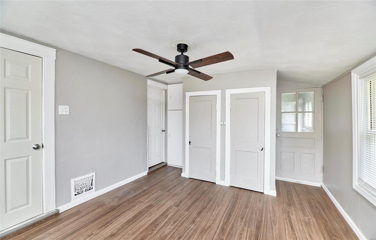 9429 Holtwood Road St. Louis, MO 63114 - Photo 37 of 73