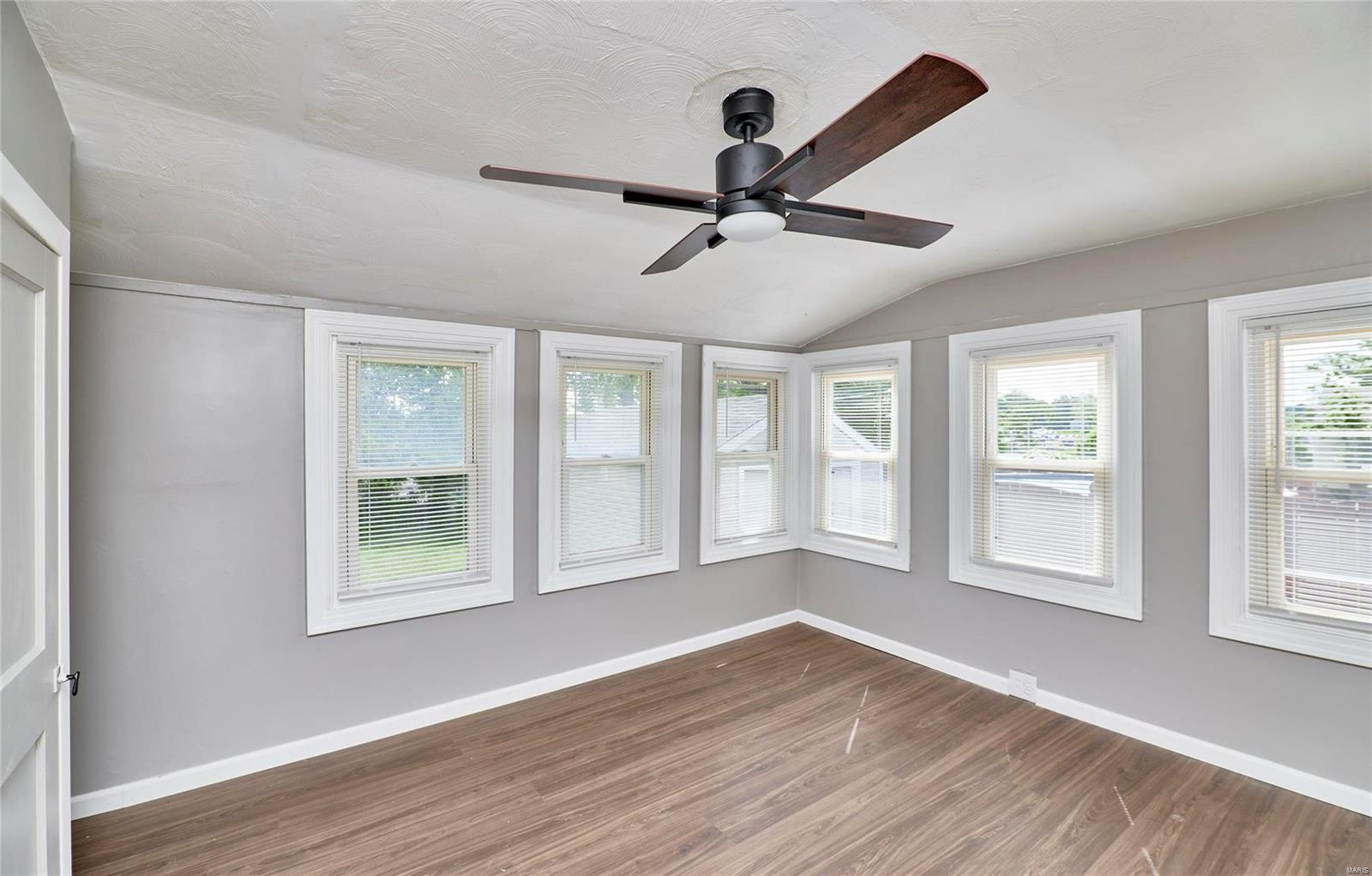 9429 Holtwood Road St. Louis, MO 63114 - Photo 41 of 73