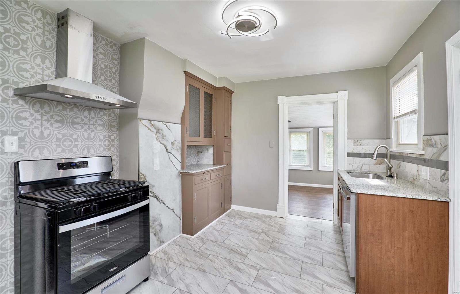 9429 Holtwood Road St. Louis, MO 63114 - Photo 52 of 73