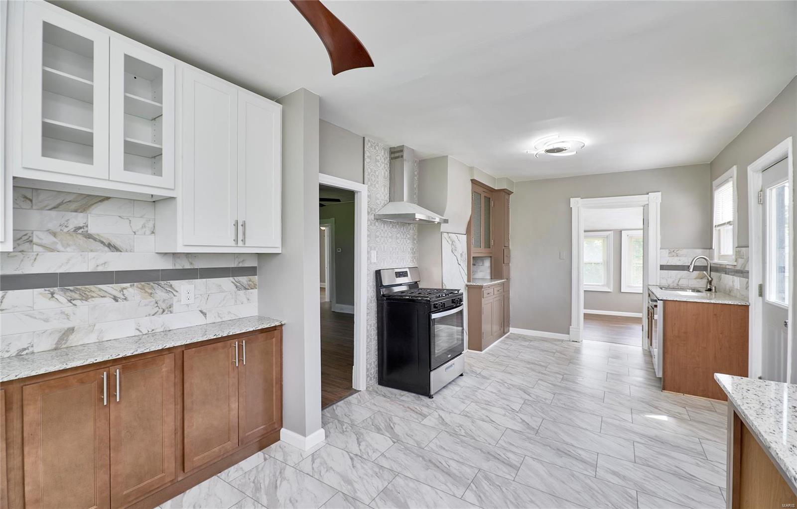 9429 Holtwood Road St. Louis, MO 63114 - Photo 53 of 73