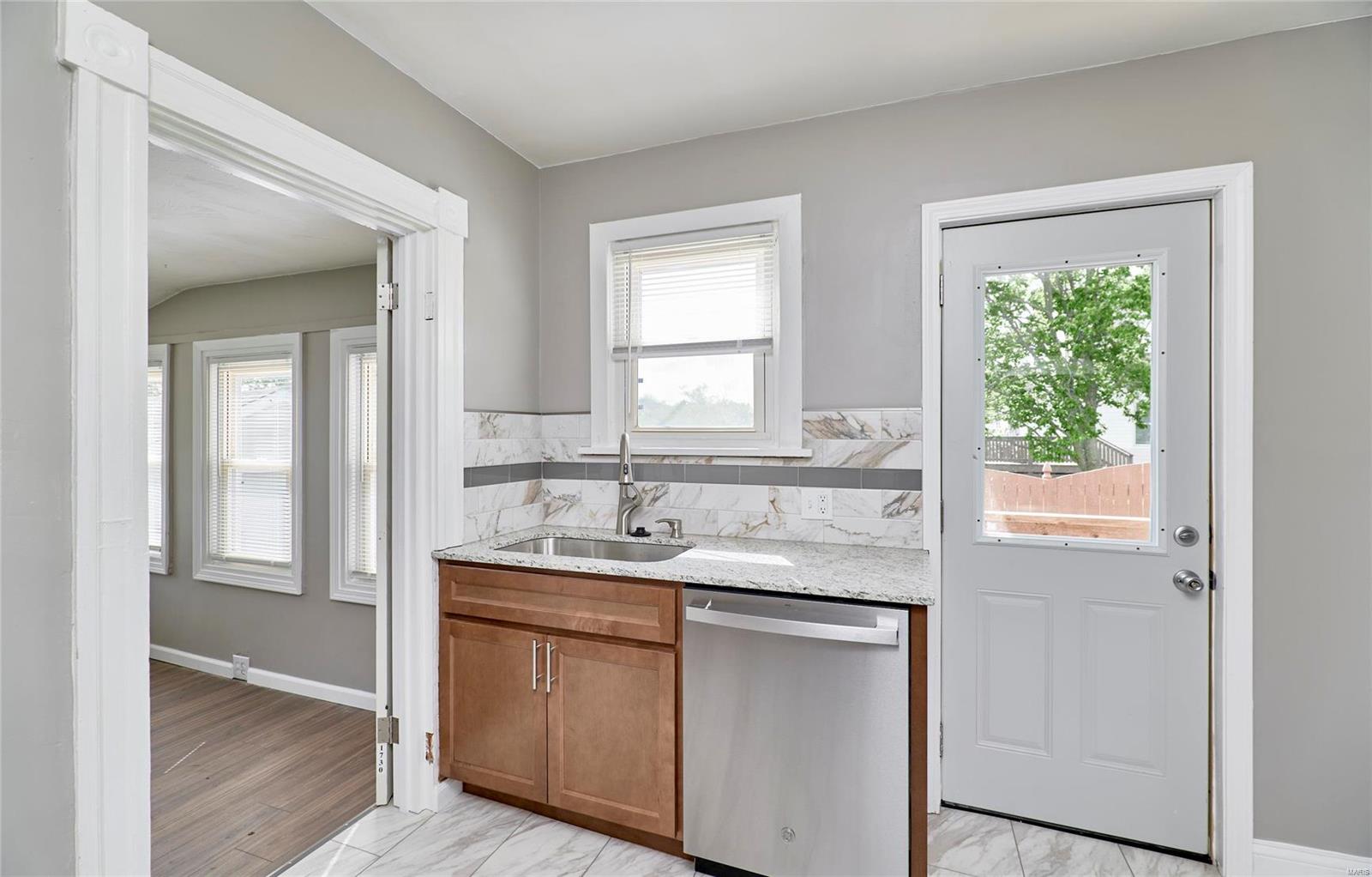 9429 Holtwood Road St. Louis, MO 63114 - Photo 58 of 73