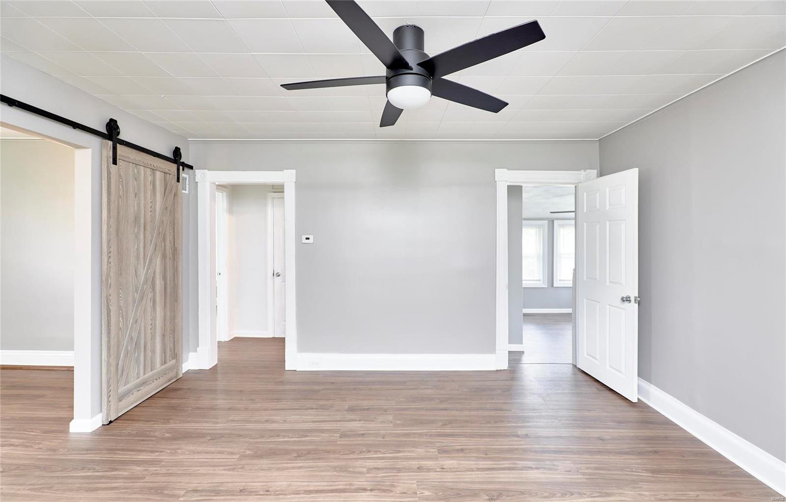 9429 Holtwood Road St. Louis, MO 63114 - Photo 10 of 73