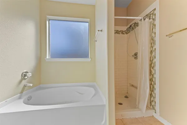 $2,500 | 1903 Highland Point Court, Pearland, TX 77581