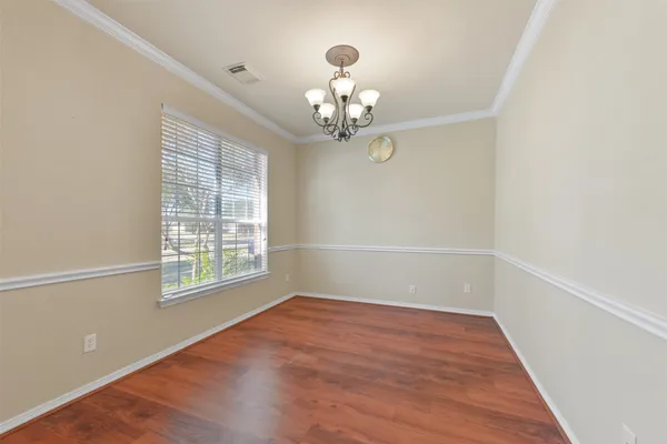 $2,500 | 1903 Highland Point Court, Pearland, TX 77581