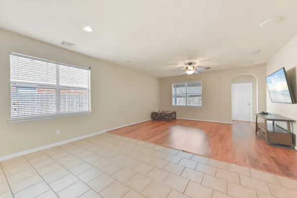 $2,500 | 1903 Highland Point Court, Pearland, TX 77581