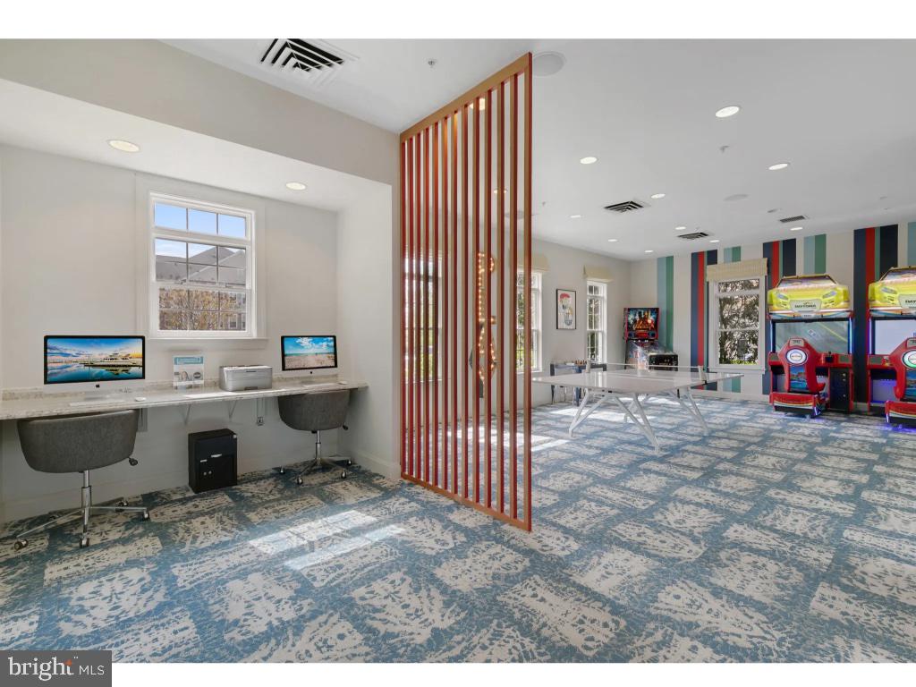 6912 Red Clay Forge, Unit 2 Elkridge, MD 21075 - Photo 44 of 46 a very nice looking room with a large window