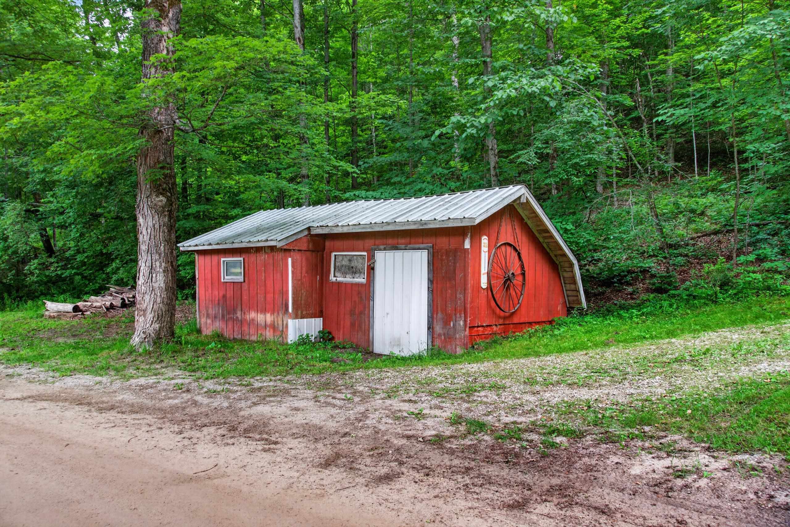 5885 Cedar Valley Road Traverse City, MI 49684 - Photo 40 of 54