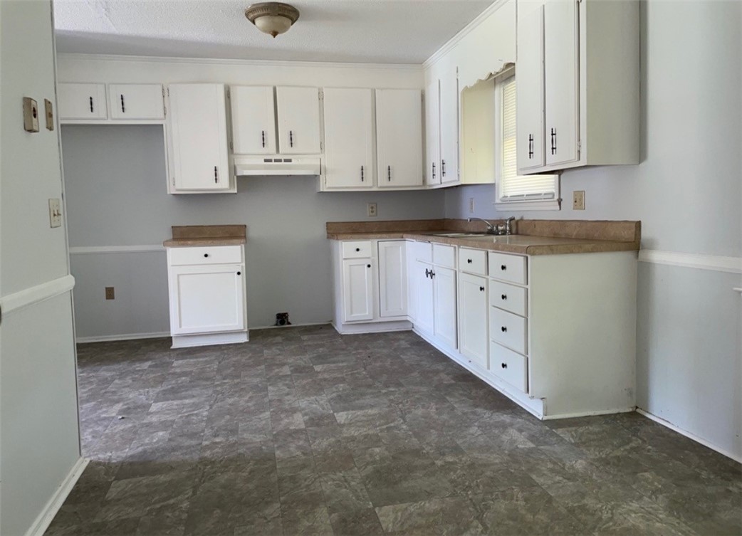 715 Woodvale Road Anderson, SC 29624 - Photo 4 of 14 Gallery Image 4
