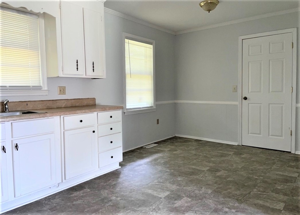 715 Woodvale Road Anderson, SC 29624 - Photo 5 of 14 Gallery Image 5