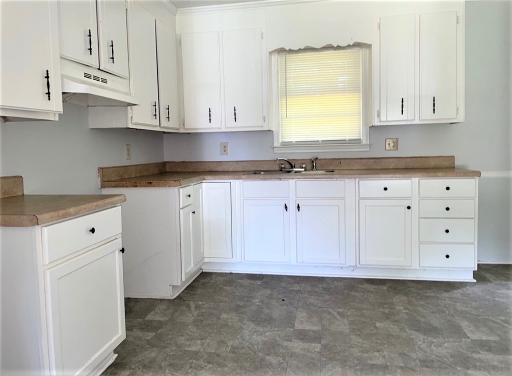 715 Woodvale Road Anderson, SC 29624 - Photo 6 of 14 Gallery Image 6