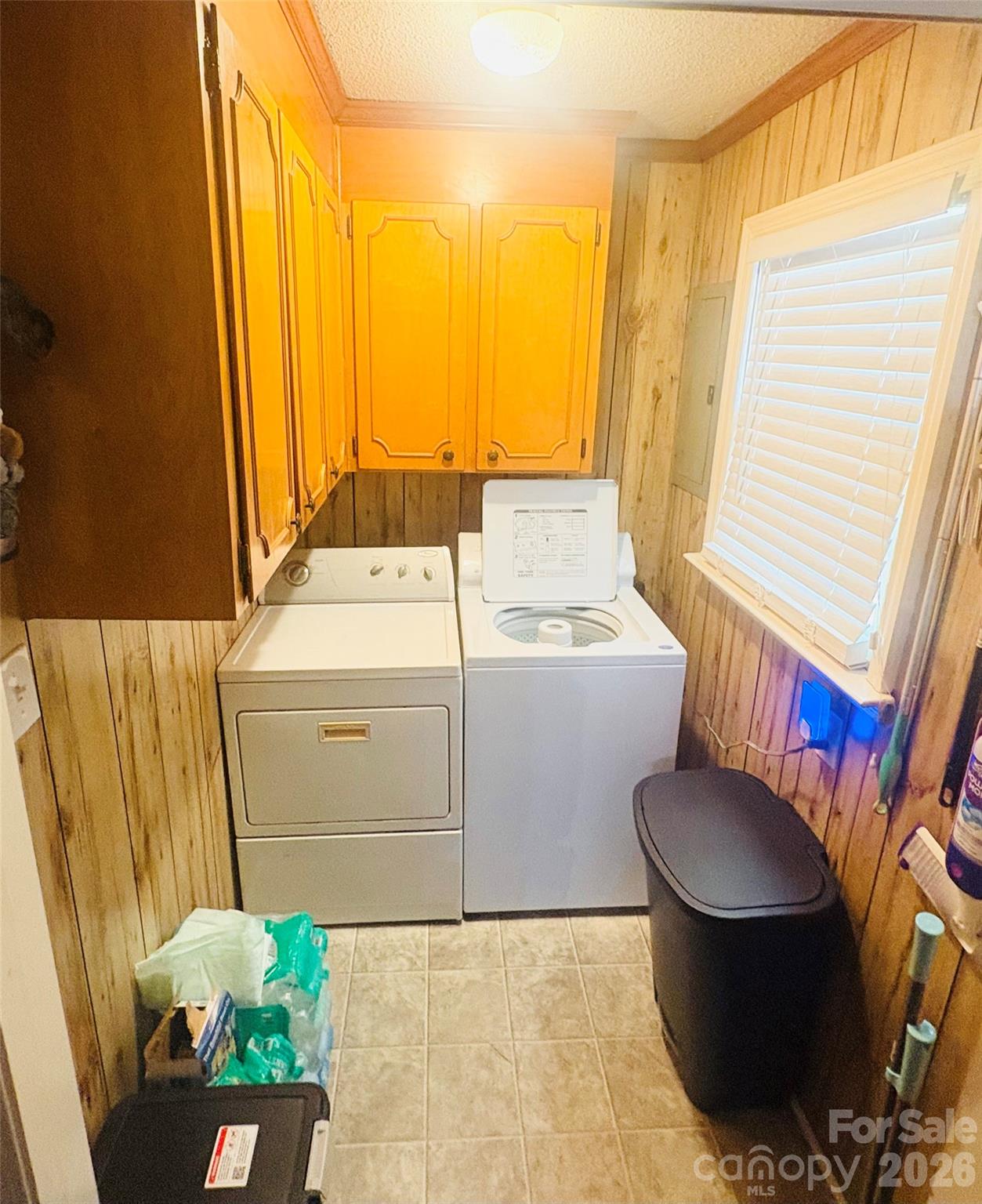 1481 Grace Avenue Lancaster, SC 29720 - Photo 11 of 22 a utility room with dryer and washer