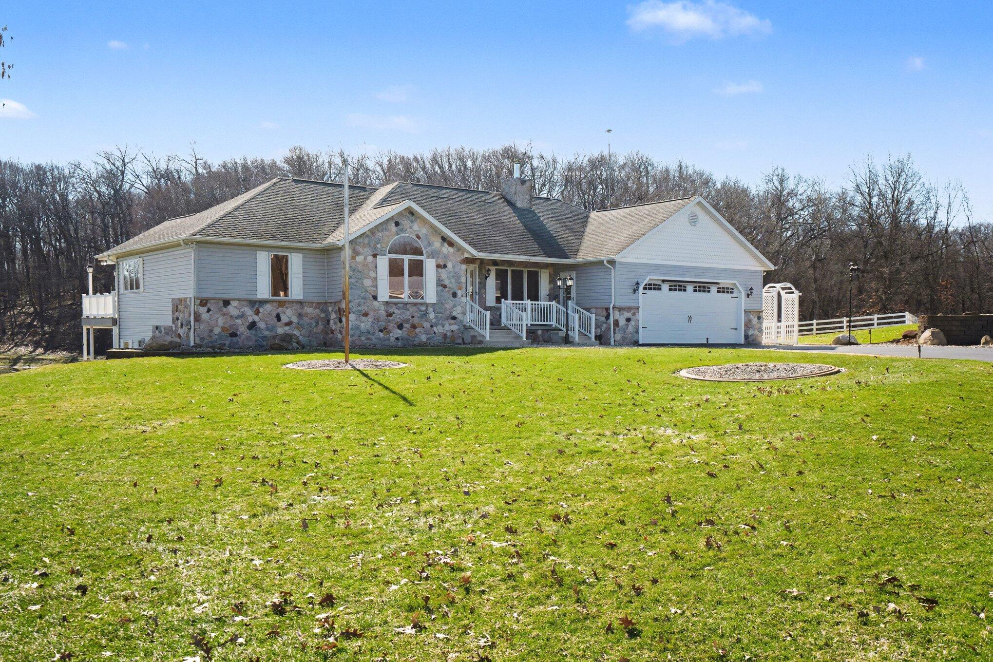 65650 Dailey Road Edwardsburg, MI 49112 - Photo 53 of 59 007_file_9521