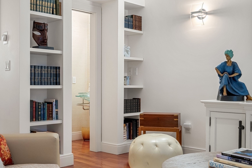 17 Albemarle Street, Unit 1 Boston, MA 02115 - Photo 12 of 40