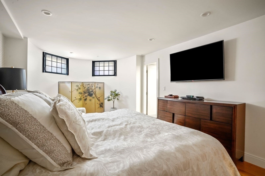 17 Albemarle Street, Unit 1 Boston, MA 02115 - Photo 20 of 40