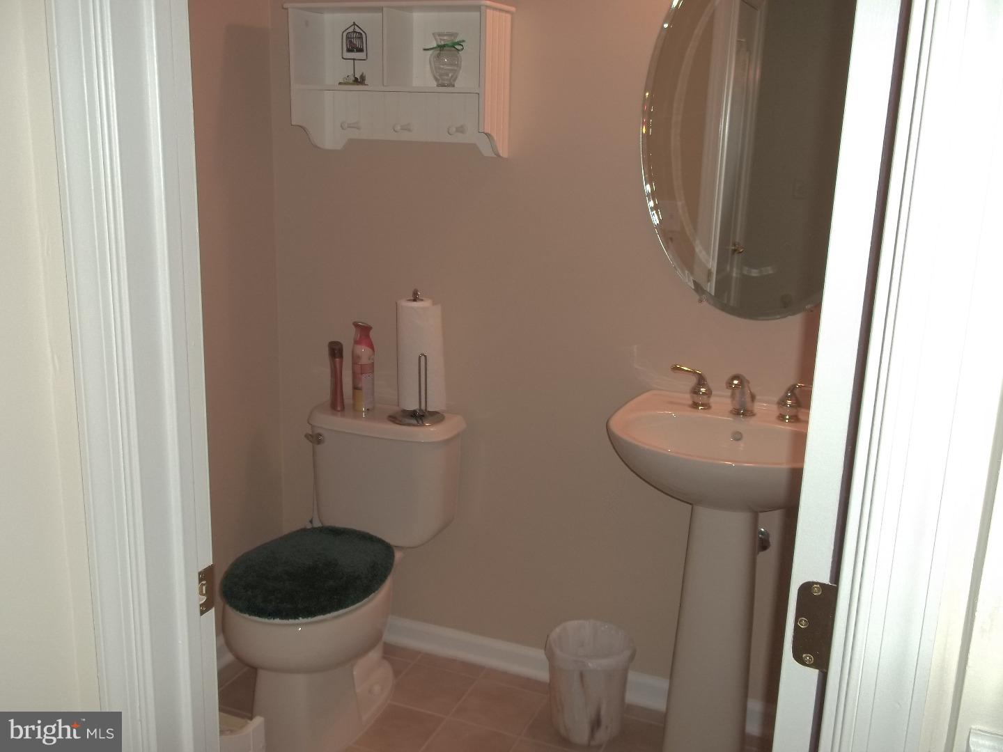 136 Castleton Road Delran, NJ 08075 - Photo 4 of 22 Half Bath