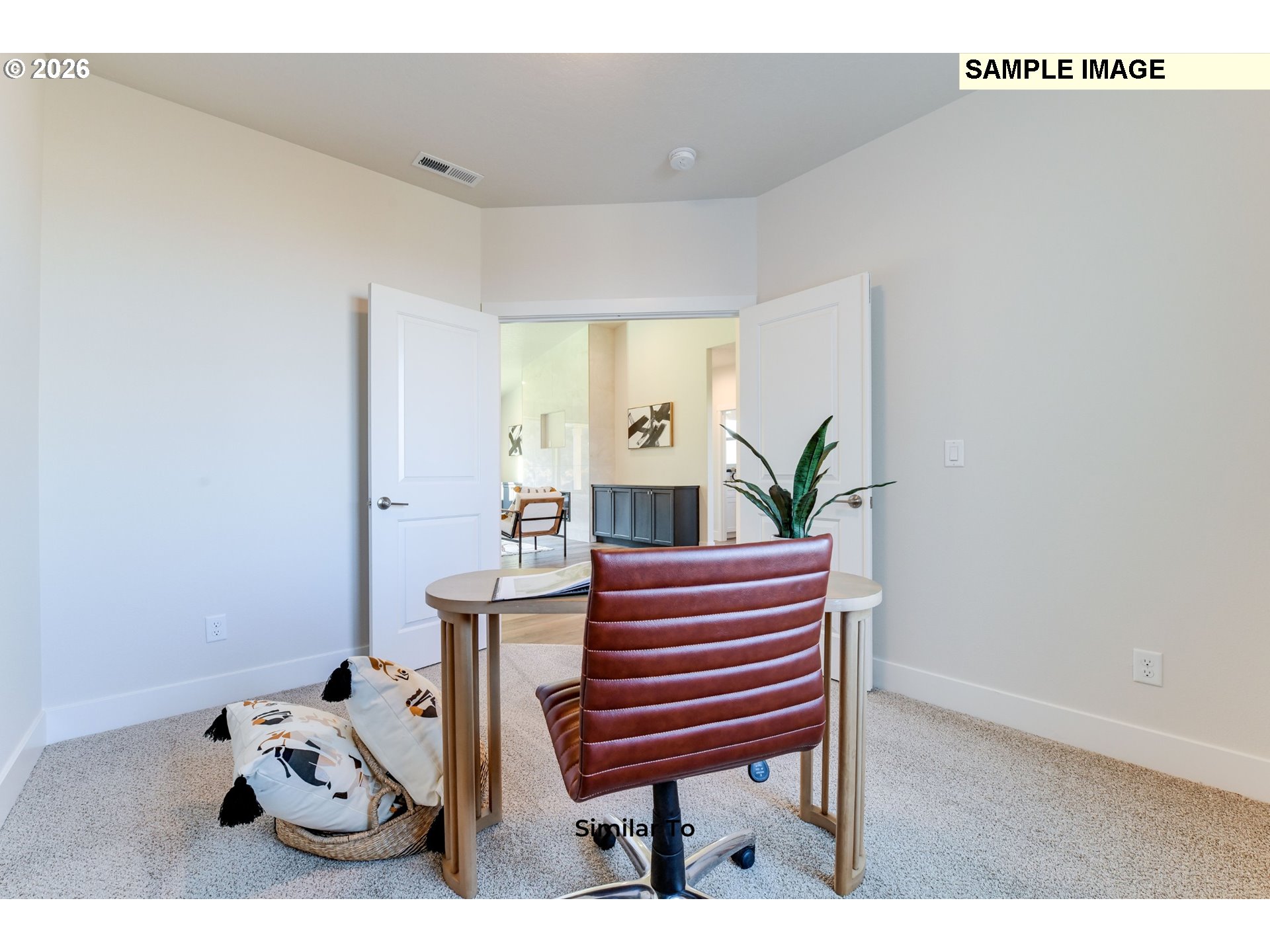 215 Southwest Sparrow Street Boardman, OR 97818 - Photo 4 of 28 a view of a livingroom with furniture