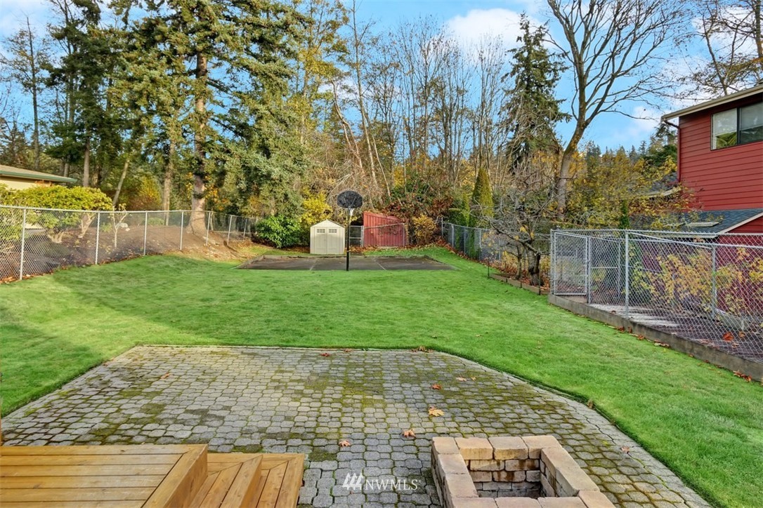 17041 Talbot Road Edmonds, WA 98026 - Photo 17 of 25 a view of a backyard with a garden