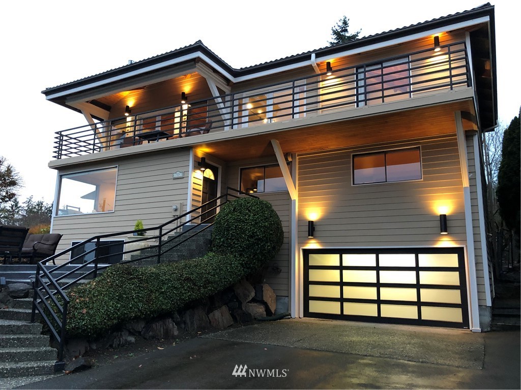 17041 Talbot Road Edmonds, WA 98026 - Photo 18 of 25 a front view of a house